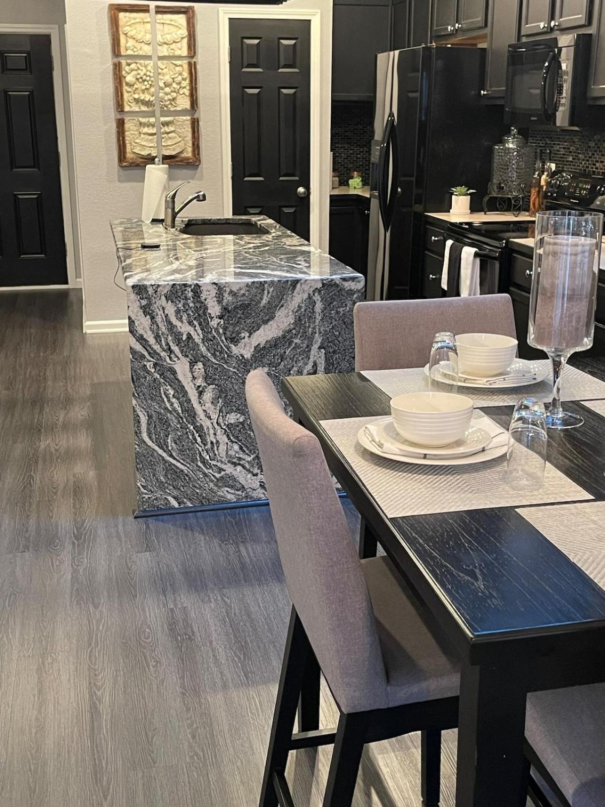 Brooklynn'S Bay, Elegant Lakefront Condo Retreat Hot Springs Luaran gambar